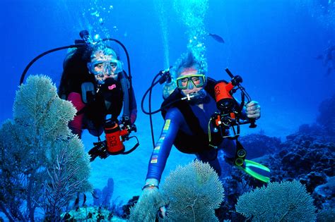 bali indonesia scuba diving resorts